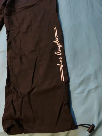 Pantalones deportivos negros - miniatura 3