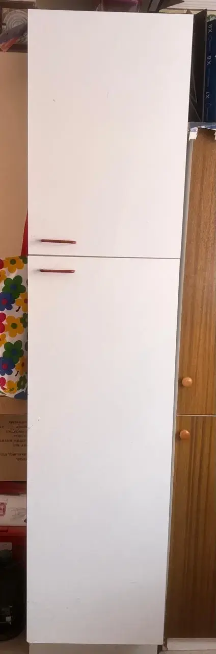 Armario blanco dos puertas