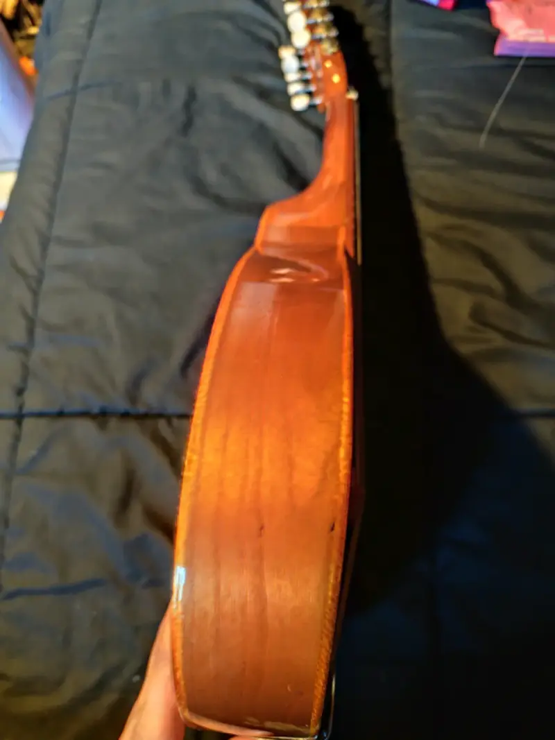 Mandolina de madera clásica - 2