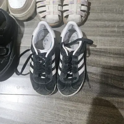 Lote de zapatos para niños - miniatura 2