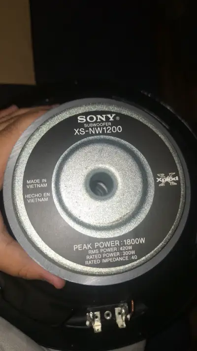 Subwoofer Sony XPLOD 1800W - miniatura 3