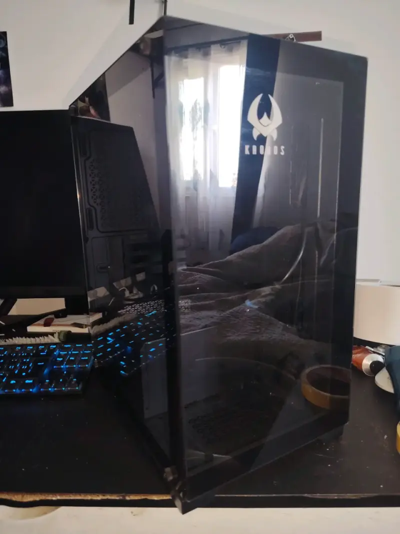 Torre PC Kronos con vidrio templado - 1