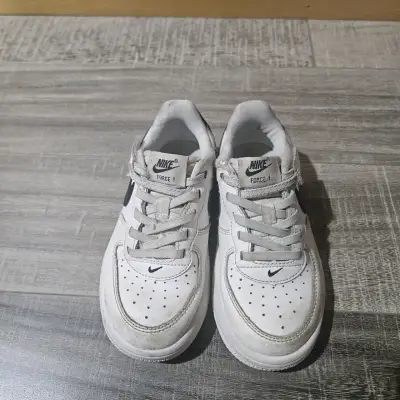 Zapatillas blancas Nike Force 1 - miniatura 1