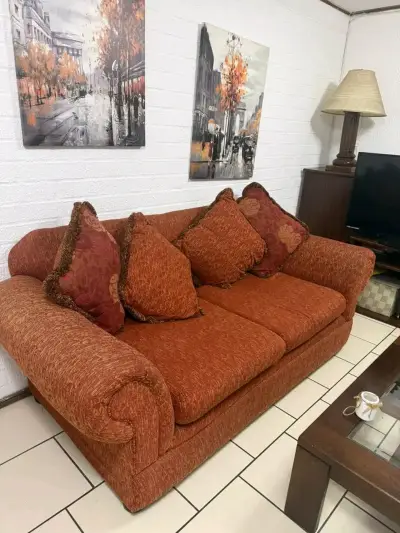 Vendo 2 sofás - miniatura 3