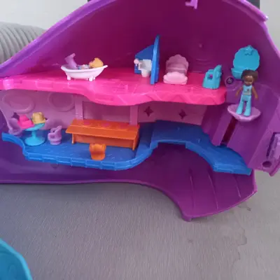 Casa de muñecas portátil - miniatura 1