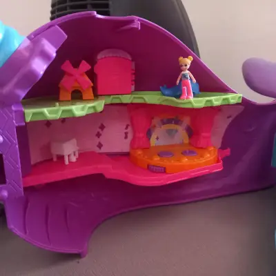 Casa de muñecas portátil - miniatura 4