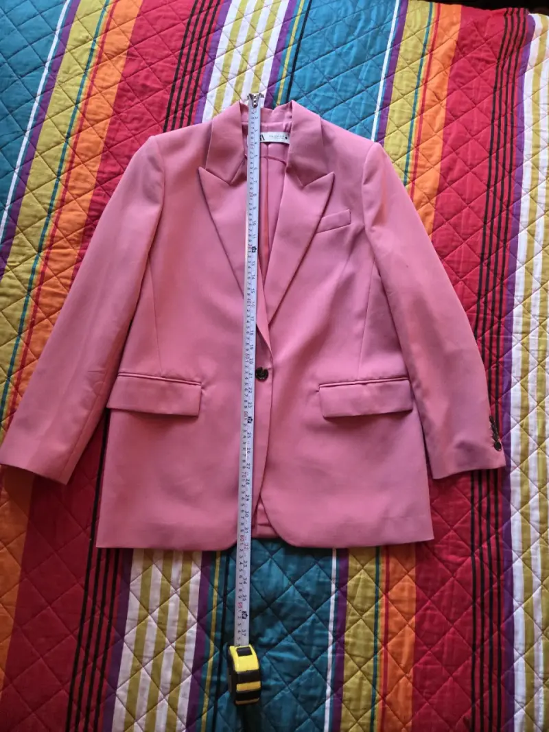Blazer Zara color rosado - 4