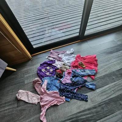Ropa y zapatos de niña - miniatura 3