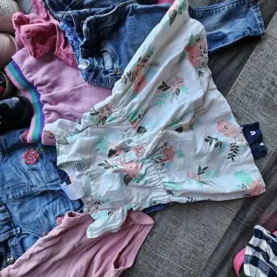 Ropa y zapatos de niña - miniatura 4