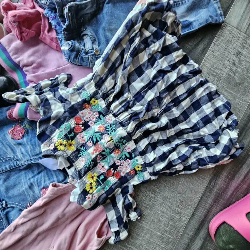 Ropa y zapatos de niña - 5