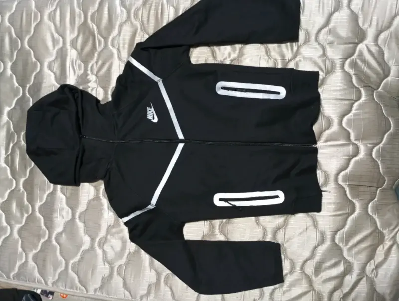 nike tech - 1