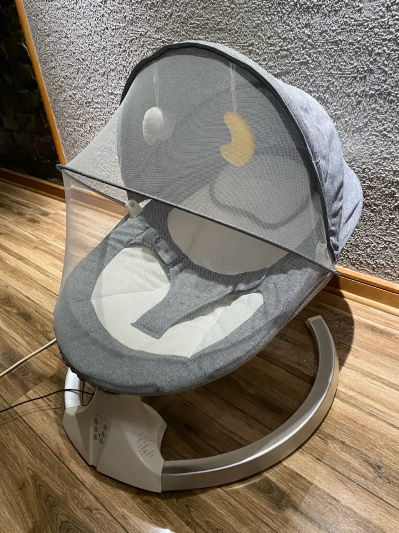 Silla mecedora para bebé gris - 2