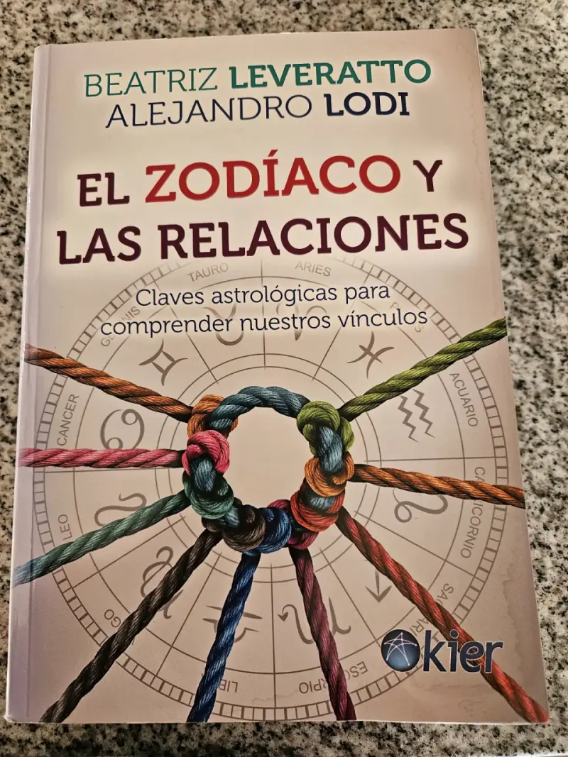 Libro 'El Zodíaco y las Relaciones' - 1