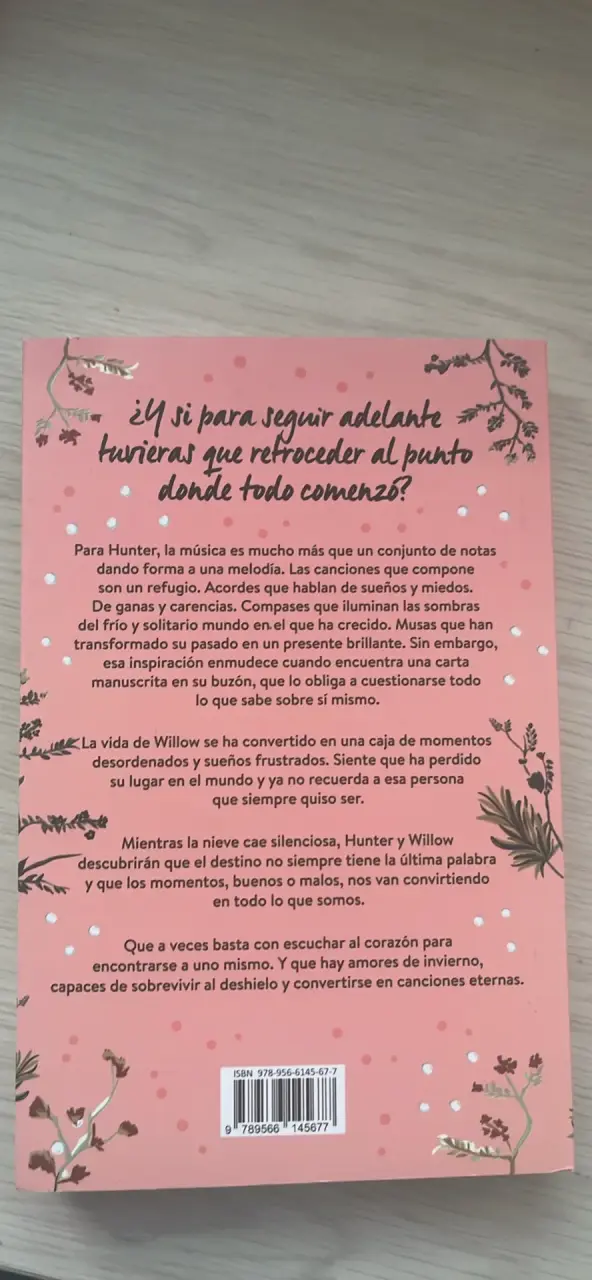 Libro 'Lo que la nieve susurra al caer' - 2