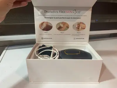 Depiladora láser Freeskin con accesorios - miniatura 4