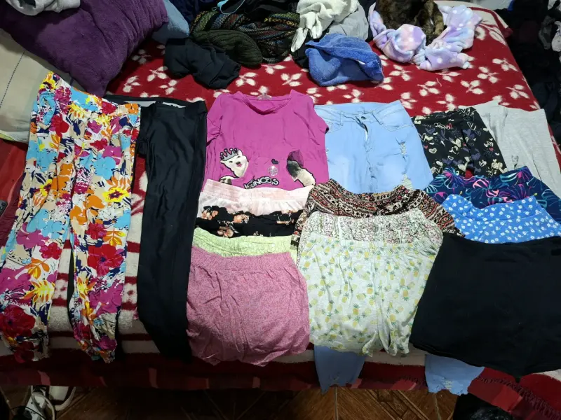 Lote de ropa  niña talla 12 - 2