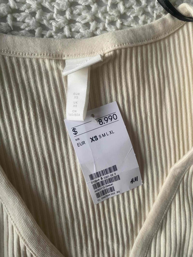 Cardigan H&M beige con botones - 3
