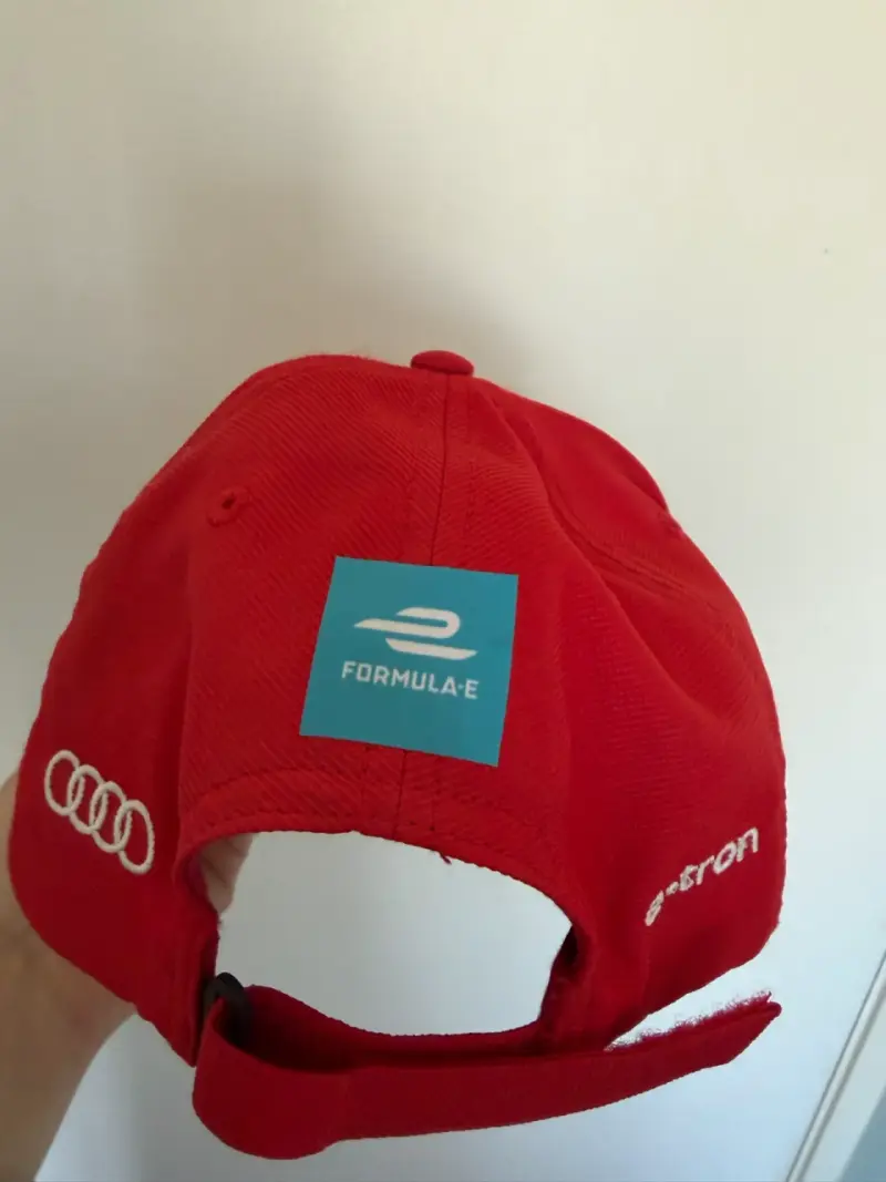 Gorra roja Audi Sport - 3