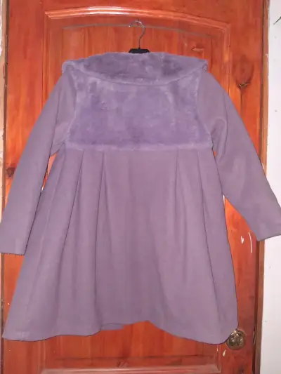 Abrigo de invierno morado - miniatura 2