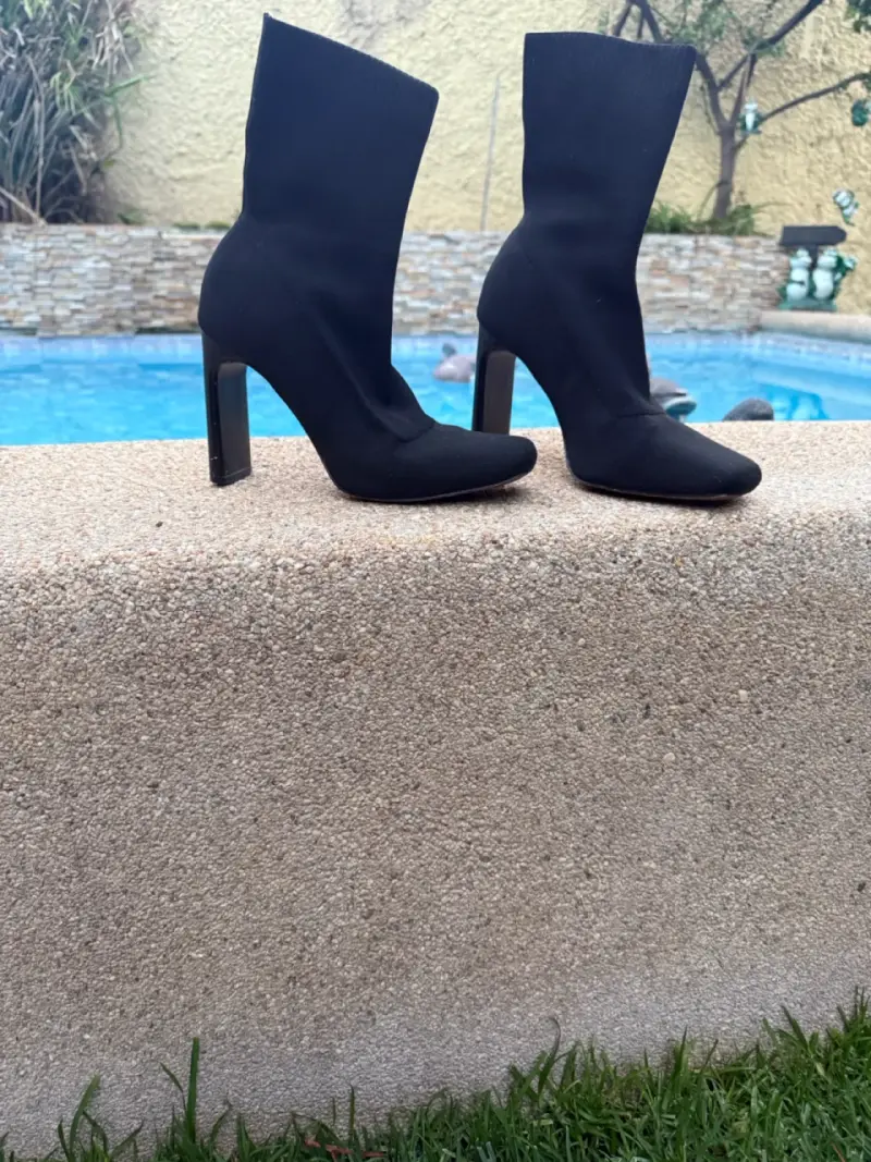 Botines negros de tacón alto