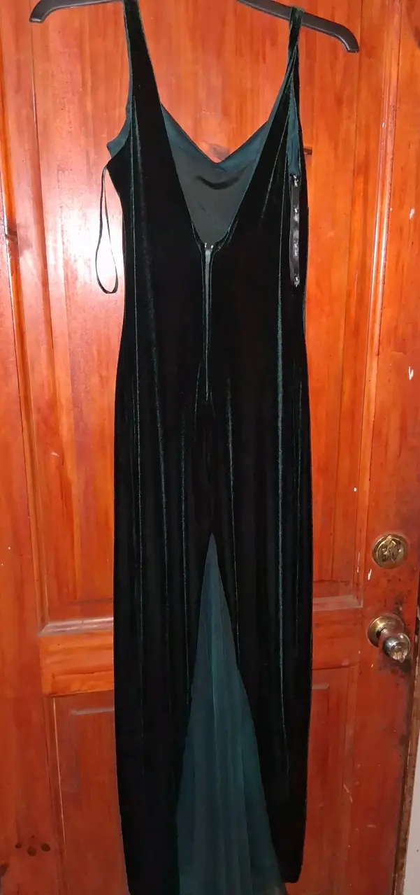Vestido de terciopelo verde - 1
