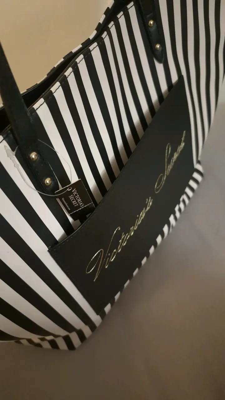 Bolso rayado Victoria's Secret - 2