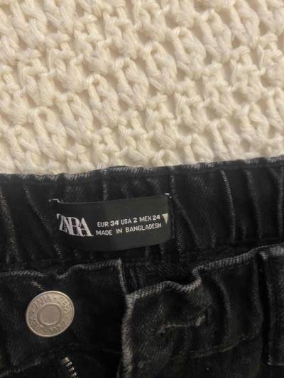 Pantalones Zara negros talla XS - miniatura 1