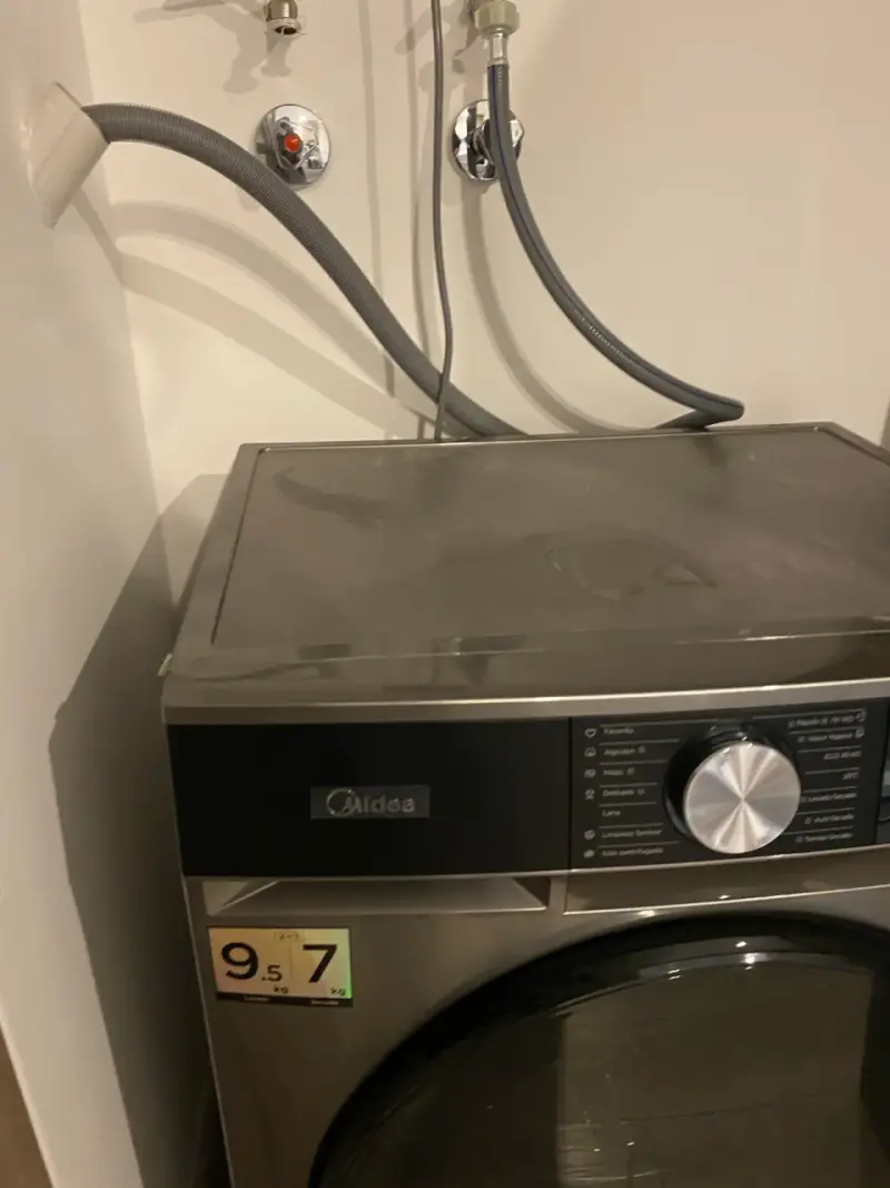 Lavadora secadora Midea 9.5kg - 3