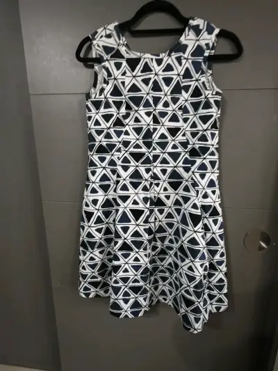 Vestido estampado geométrico - miniatura 2