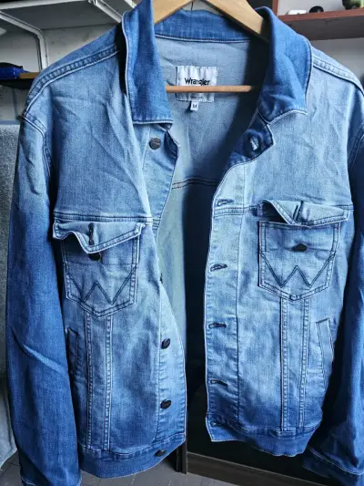 Chaqueta de mezclilla Wrangler azul - miniatura 1