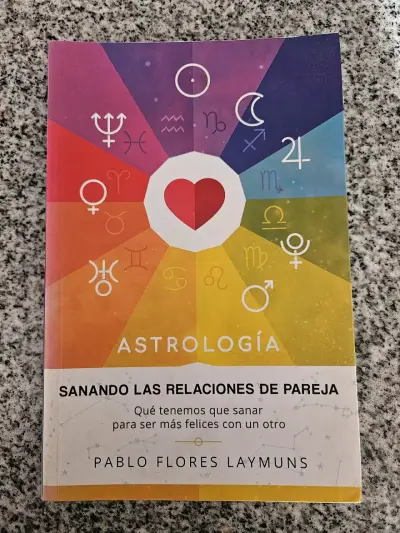 Libro Astrología de Pablo Flores - miniatura 1