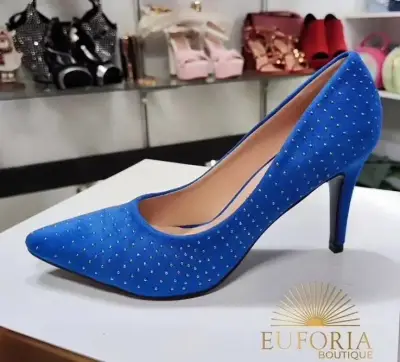Zapato de tacón beige elegante - miniatura 6