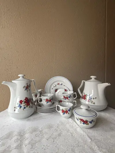 Juego de té vintage floral - miniatura 1