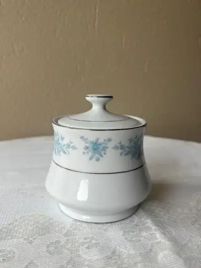 Set de té de porcelana floral - miniatura 6