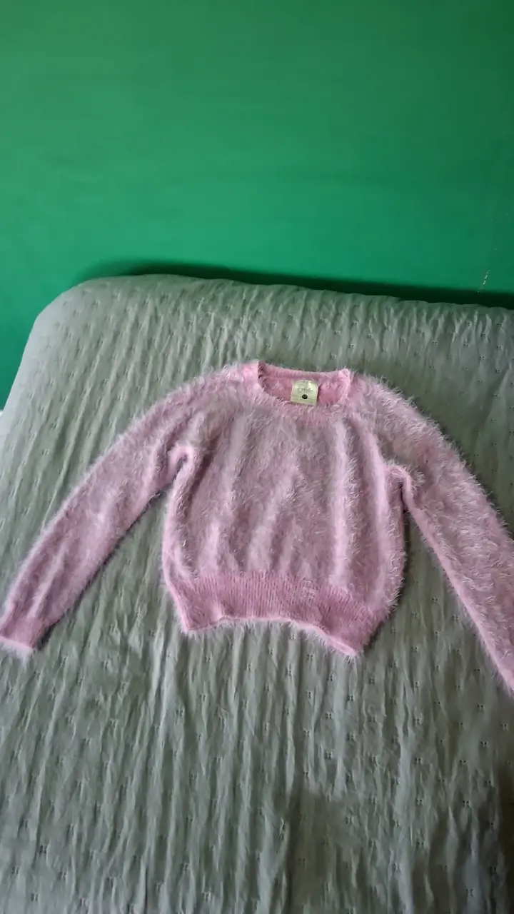 Suéter rosado peludo - 2