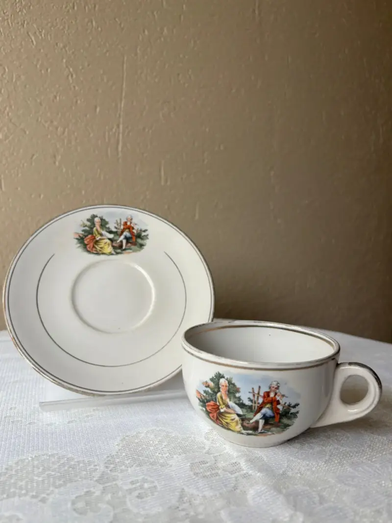 Taza de porcelana vintage - 2