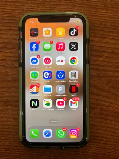 iPhone 11 - miniatura 1