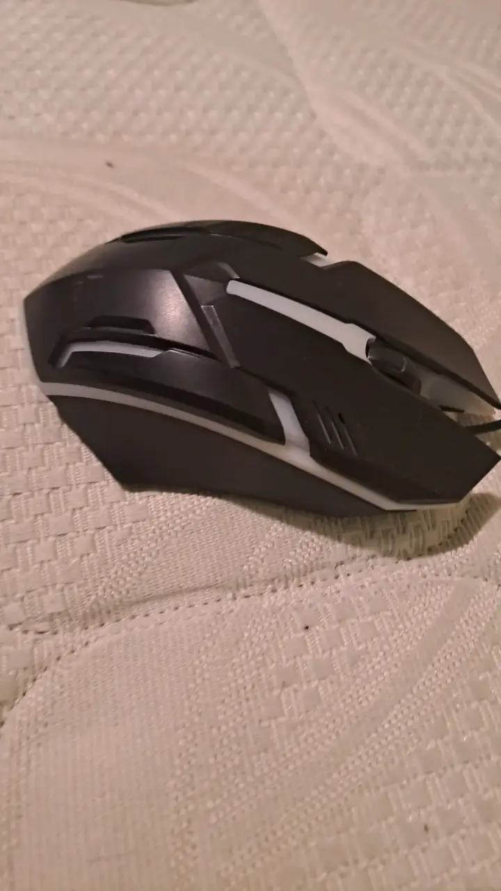 Mouse gaming negro ergonómico