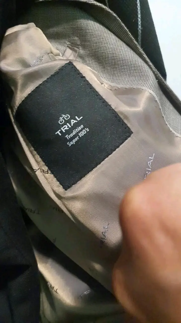 Traje Trial como nuevo - 2