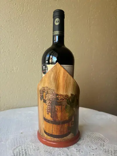 Porta botella de madera - miniatura 2