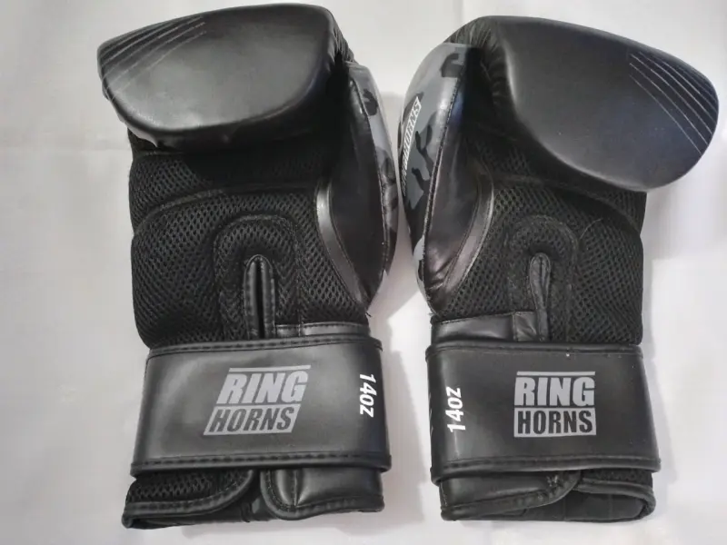 Guantes de boxeo Ring Horns negros - 3