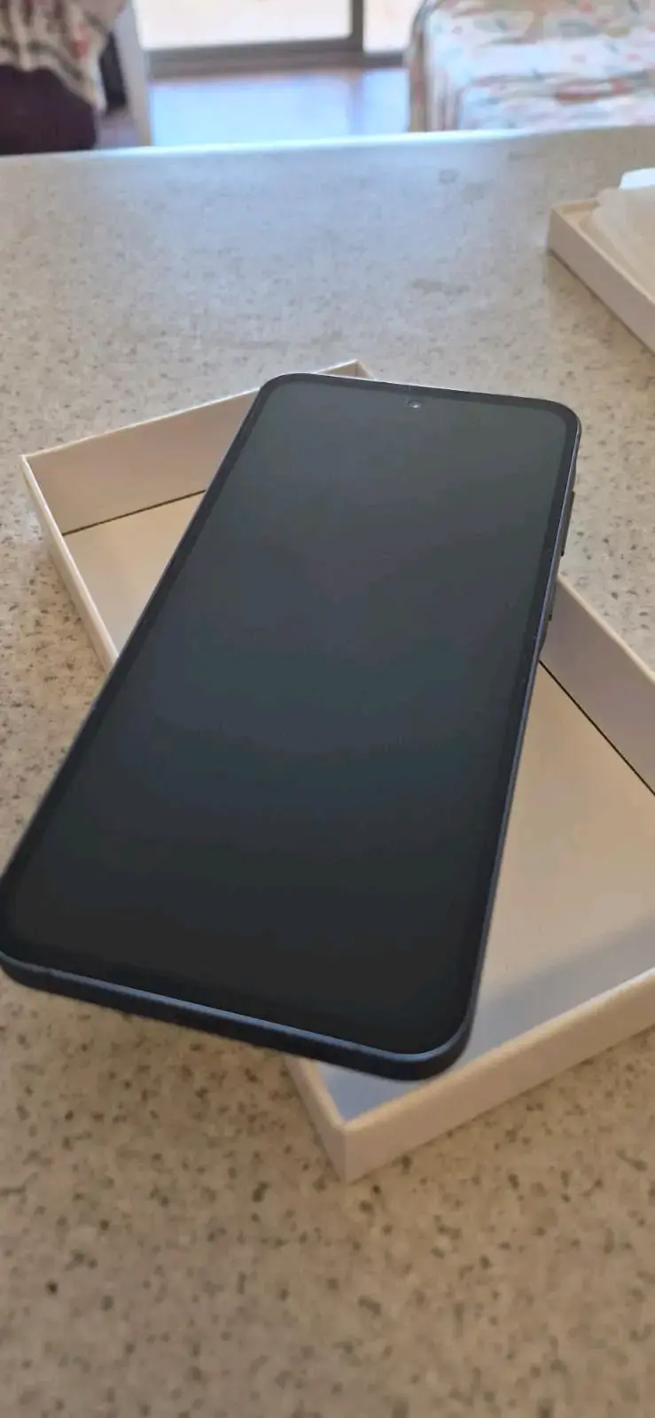 Smartphone en caja original - 1
