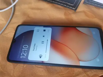 Celular  Redmi 13 C - miniatura 3