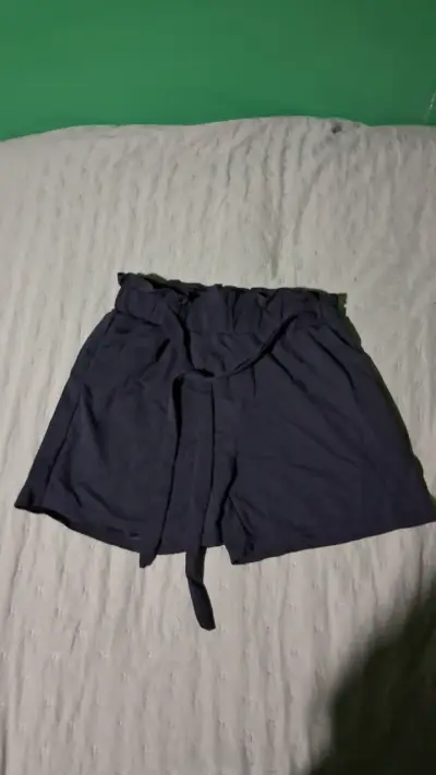 Shorts azul oscuro con lazo - miniatura 1