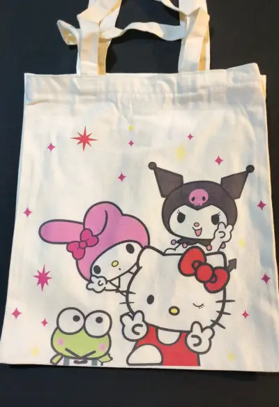 Bolsa tote con personajes animados - miniatura 1