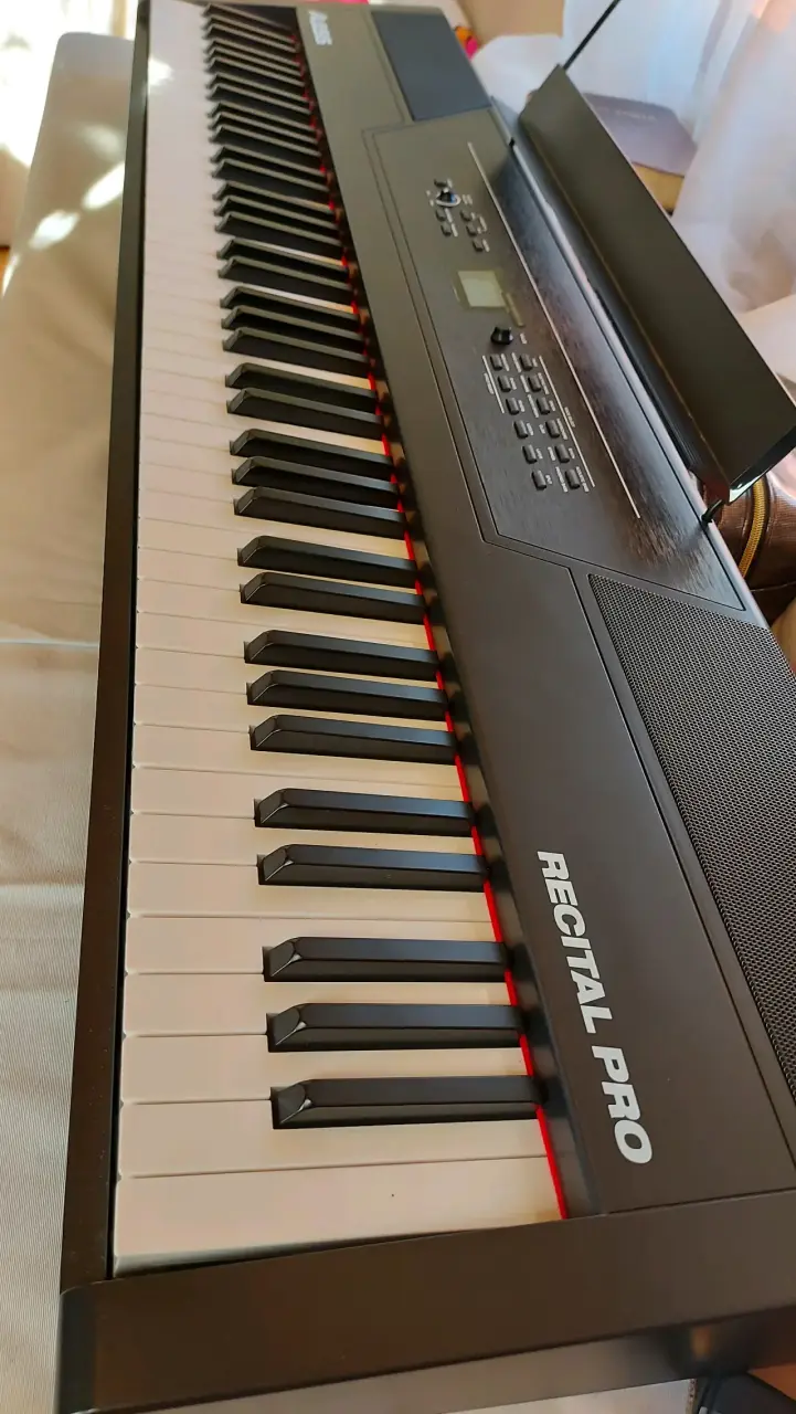 Piano Digital Alesis - 4