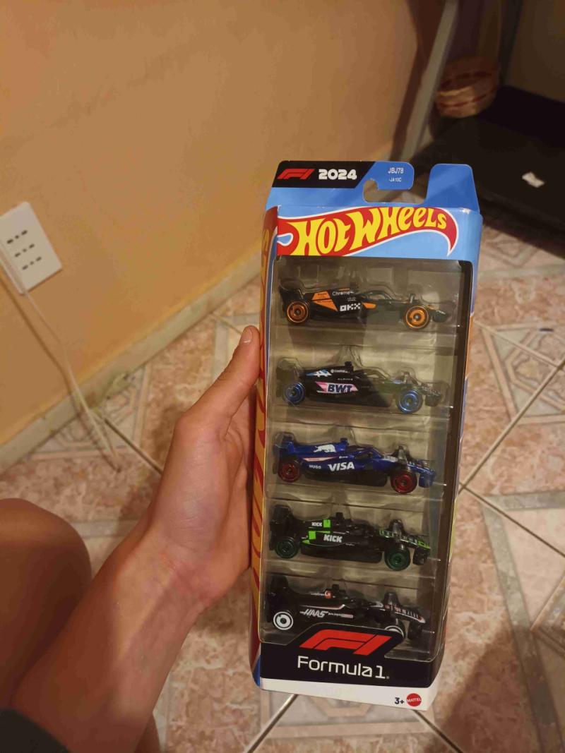 Set de autos Hot Wheels F1 2024 - 1