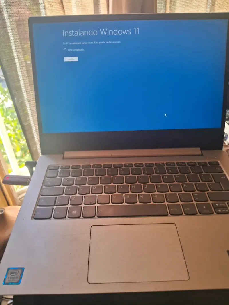 Lenovo Ideapad 330S