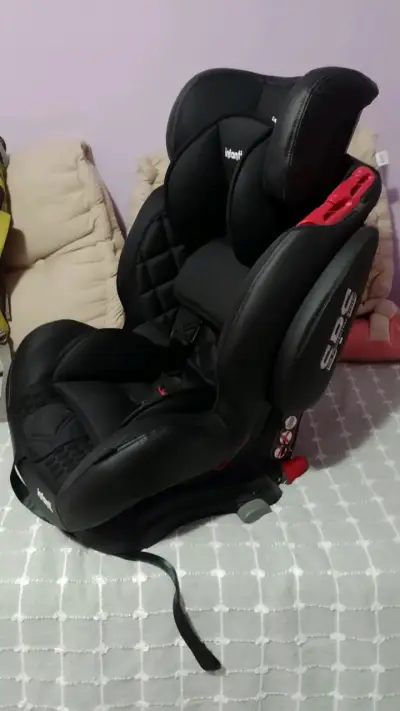 Silla de auto Infanti negra - miniatura 3