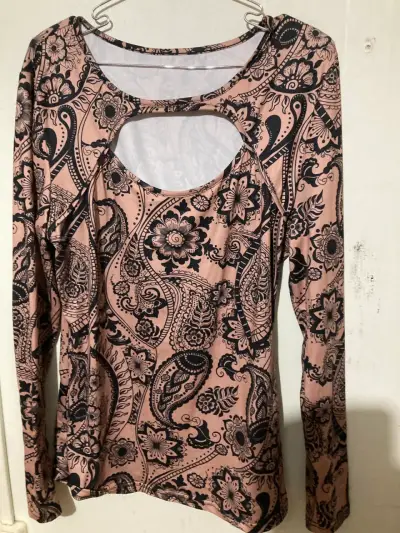 Polera manga larga estampada floral - miniatura 1